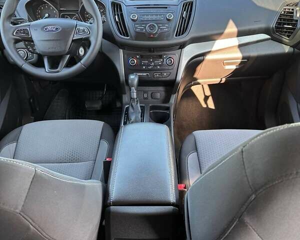 Черный Форд Эскейп, объемом двигателя 1.5 л и пробегом 192 тыс. км за 9999 $, фото 12 на Automoto.ua