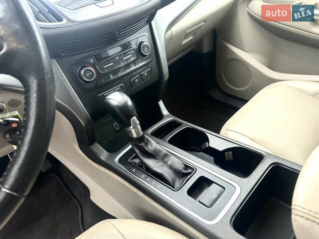 Чорний Форд Ескейп, об'ємом двигуна 1.5 л та пробігом 219 тис. км за 10499 $, фото 10 на Automoto.ua