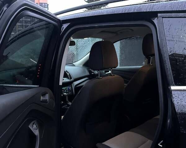 Чорний Форд Ескейп, об'ємом двигуна 1.5 л та пробігом 234 тис. км за 10899 $, фото 10 на Automoto.ua