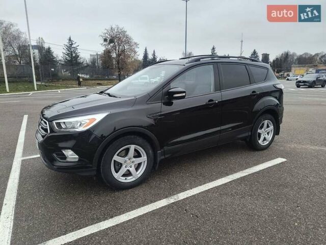 Черный Форд Эскейп, объемом двигателя 2 л и пробегом 232 тыс. км за 10000 $, фото 13 на Automoto.ua