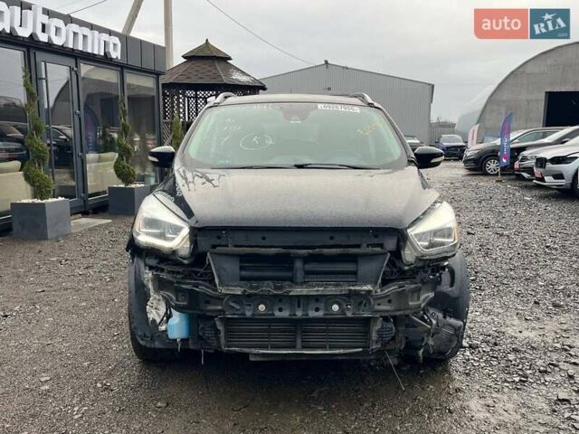 Черный Форд Эскейп, объемом двигателя 2 л и пробегом 194 тыс. км за 9600 $, фото 1 на Automoto.ua