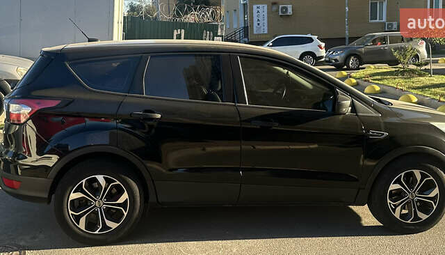 Форд Эскейп 2017 в Киеве на Automoto.ua Черный Форд Эскейп, объемом двигателя 2.5 л и пробегом 197 тыс. км за 11100 $, фото 6 на Automoto.ua
