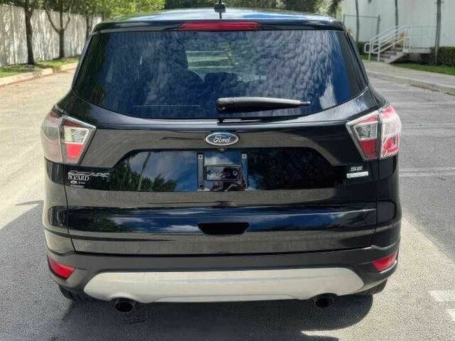 Чорний Форд Ескейп, об'ємом двигуна 1.5 л та пробігом 67 тис. км за 7000 $, фото 5 на Automoto.ua