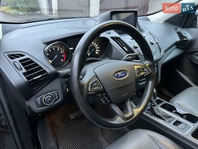 Черный Форд Эскейп, объемом двигателя 2.49 л и пробегом 137 тыс. км за 12400 $, фото 17 на Automoto.ua
