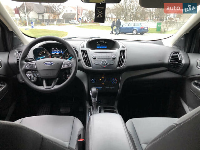 Черный Форд Эскейп, объемом двигателя 2.5 л и пробегом 187 тыс. км за 13800 $, фото 14 на Automoto.ua