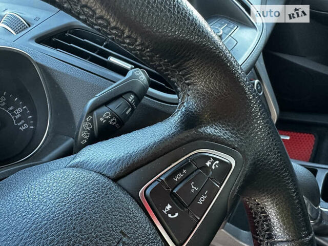 Черный Форд Эскейп, объемом двигателя 1.5 л и пробегом 128 тыс. км за 11300 $, фото 31 на Automoto.ua