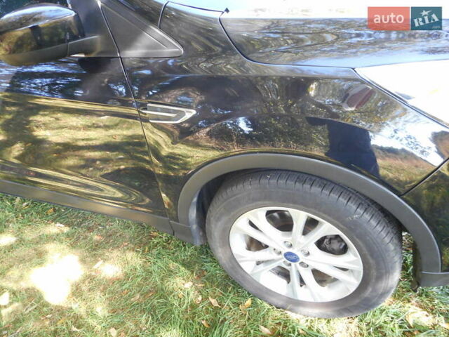 Форд Эскейп 2017 в Пирятине на Automoto.ua Черный Форд Эскейп, объемом двигателя 1.5 л и пробегом 122 тыс. км за 12880 $, фото 5 на Automoto.ua