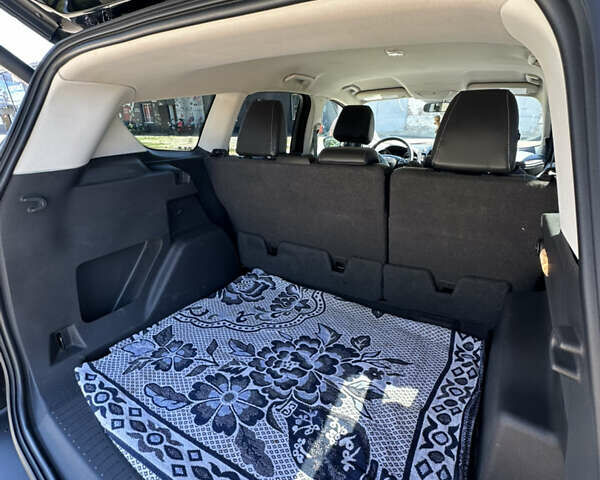 Черный Форд Эскейп, объемом двигателя 2 л и пробегом 111 тыс. км за 13300 $, фото 8 на Automoto.ua