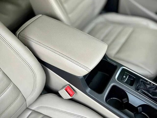 Чорний Форд Ескейп, об'ємом двигуна 2 л та пробігом 137 тис. км за 7200 $, фото 11 на Automoto.ua