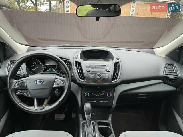 Черный Форд Эскейп, объемом двигателя 2.5 л и пробегом 197 тыс. км за 13000 $, фото 43 на Automoto.ua