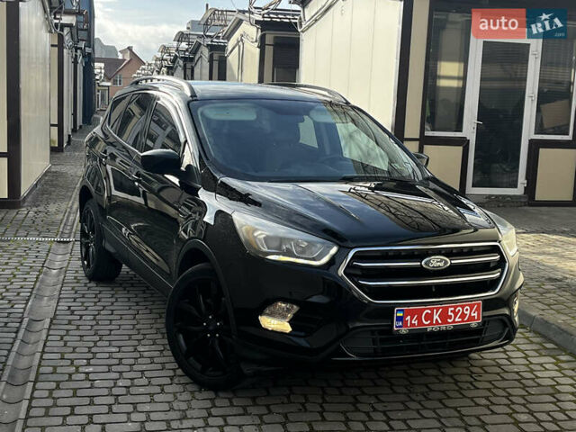 Черный Форд Эскейп, объемом двигателя 1.5 л и пробегом 151 тыс. км за 11990 $, фото 2 на Automoto.ua