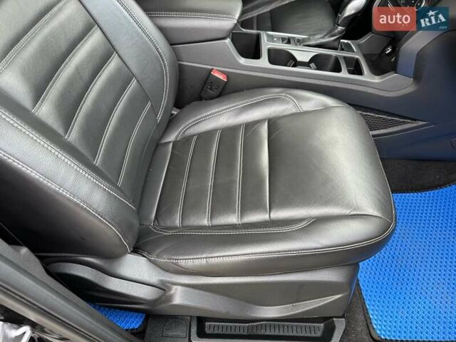 Форд Эскейп 2017 в Киеве на Automoto.ua Черный Форд Эскейп, объемом двигателя 1.5 л и пробегом 88 тыс. км за 11990 $, фото 11 на Automoto.ua