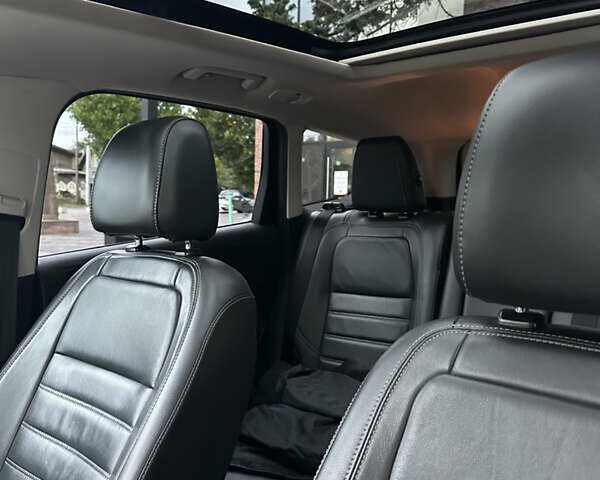 Чорний Форд Ескейп, об'ємом двигуна 2 л та пробігом 208 тис. км за 10700 $, фото 23 на Automoto.ua