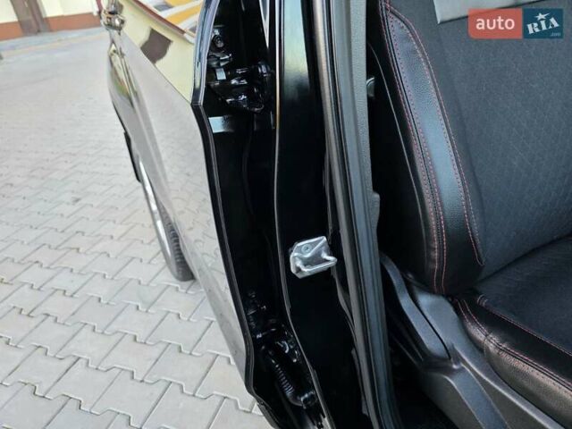 Черный Форд Эскейп, объемом двигателя 1.5 л и пробегом 106 тыс. км за 10999 $, фото 80 на Automoto.ua