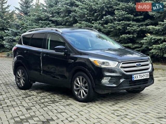 Черный Форд Эскейп, объемом двигателя 2 л и пробегом 110 тыс. км за 7800 $, фото 6 на Automoto.ua