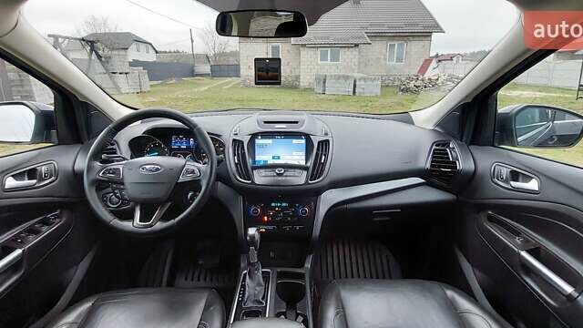 Черный Форд Эскейп, объемом двигателя 1.5 л и пробегом 254 тыс. км за 10700 $, фото 19 на Automoto.ua