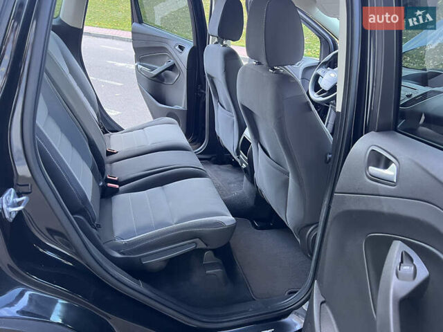 Форд Эскейп 2017 в Киеве на Automoto.ua Черный Форд Эскейп, объемом двигателя 2.5 л и пробегом 98 тыс. км за 13500 $, фото 27 на Automoto.ua