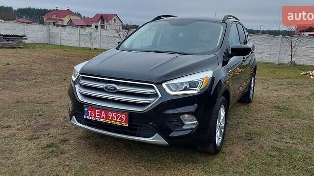 Черный Форд Эскейп, объемом двигателя 1.5 л и пробегом 254 тыс. км за 10700 $, фото 2 на Automoto.ua