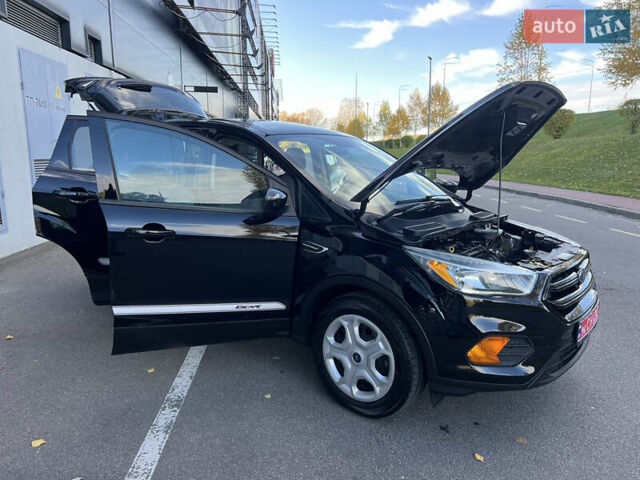 Форд Эскейп 2017 в Киеве на Automoto.ua Черный Форд Эскейп, объемом двигателя 2.5 л и пробегом 98 тыс. км за 13500 $, фото 24 на Automoto.ua