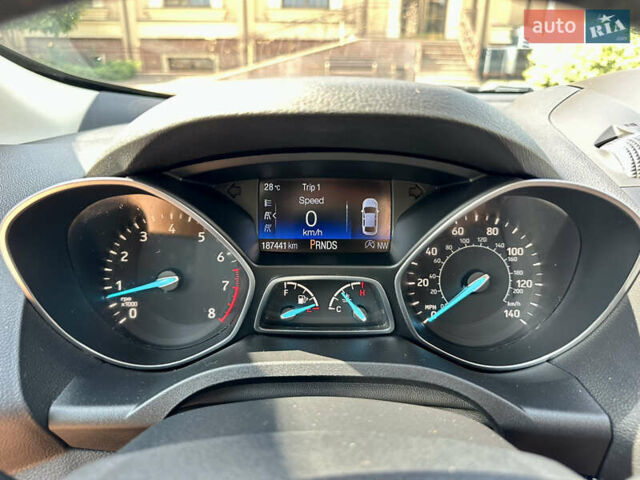 Чорний Форд Ескейп, об'ємом двигуна 1.5 л та пробігом 187 тис. км за 12999 $, фото 54 на Automoto.ua