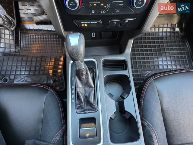 Черный Форд Эскейп, объемом двигателя 1.5 л и пробегом 106 тыс. км за 10999 $, фото 67 на Automoto.ua