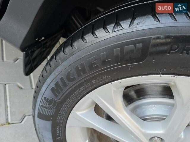 Черный Форд Эскейп, объемом двигателя 1.5 л и пробегом 106 тыс. км за 10999 $, фото 42 на Automoto.ua