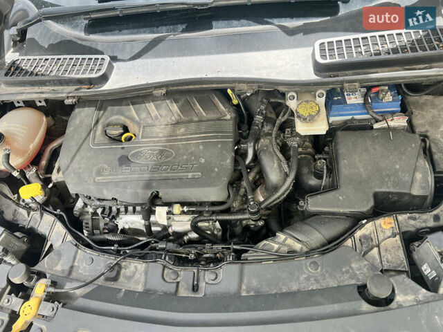 Черный Форд Эскейп, объемом двигателя 1.5 л и пробегом 116 тыс. км за 13500 $, фото 3 на Automoto.ua