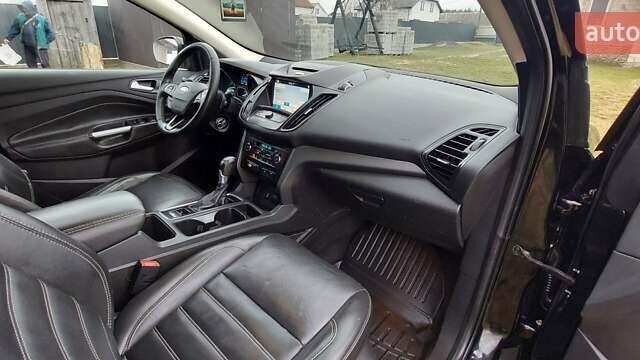 Черный Форд Эскейп, объемом двигателя 1.5 л и пробегом 254 тыс. км за 10700 $, фото 22 на Automoto.ua