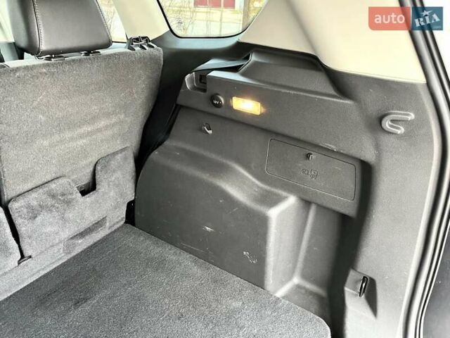 Чорний Форд Ескейп, об'ємом двигуна 2 л та пробігом 83 тис. км за 16900 $, фото 17 на Automoto.ua