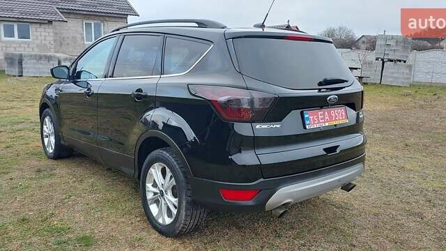 Черный Форд Эскейп, объемом двигателя 1.5 л и пробегом 254 тыс. км за 10700 $, фото 9 на Automoto.ua