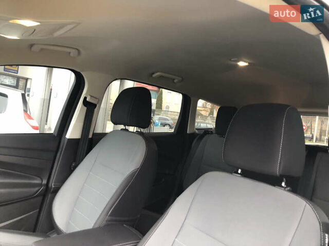 Черный Форд Эскейп, объемом двигателя 2.5 л и пробегом 187 тыс. км за 13800 $, фото 21 на Automoto.ua