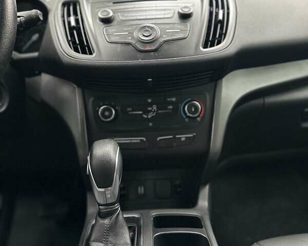 Черный Форд Эскейп, объемом двигателя 2.49 л и пробегом 129 тыс. км за 12450 $, фото 25 на Automoto.ua