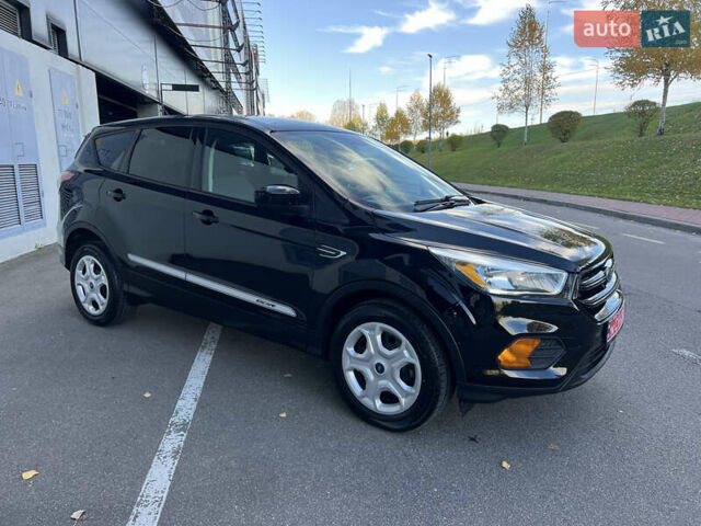 Форд Эскейп 2017 в Киеве на Automoto.ua Черный Форд Эскейп, объемом двигателя 2.5 л и пробегом 98 тыс. км за 13500 $, фото 9 на Automoto.ua