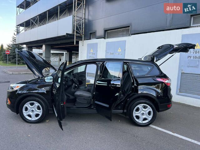 Форд Эскейп 2017 в Киеве на Automoto.ua Черный Форд Эскейп, объемом двигателя 2.5 л и пробегом 98 тыс. км за 13500 $, фото 19 на Automoto.ua