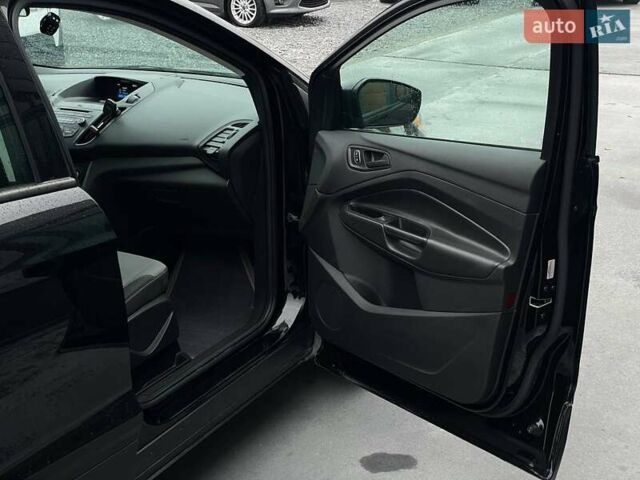 Черный Форд Эскейп, объемом двигателя 2.5 л и пробегом 164 тыс. км за 13198 $, фото 45 на Automoto.ua