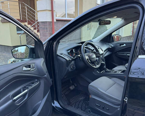 Черный Форд Эскейп, объемом двигателя 1.5 л и пробегом 265 тыс. км за 9799 $, фото 19 на Automoto.ua