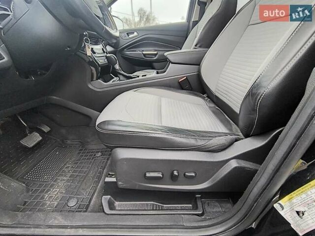 Черный Форд Эскейп, объемом двигателя 2 л и пробегом 232 тыс. км за 10000 $, фото 25 на Automoto.ua