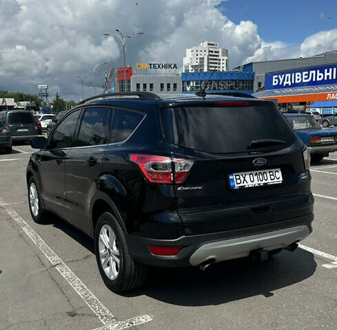 Чорний Форд Ескейп, об'ємом двигуна 2 л та пробігом 125 тис. км за 13999 $, фото 4 на Automoto.ua