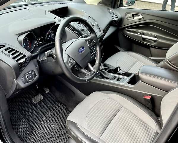 Чорний Форд Ескейп, об'ємом двигуна 2 л та пробігом 83 тис. км за 16900 $, фото 48 на Automoto.ua