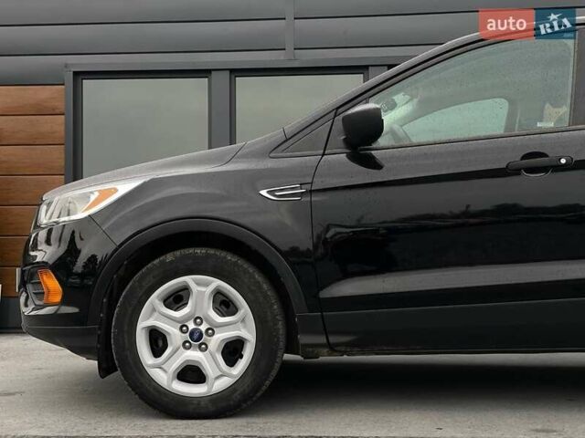 Черный Форд Эскейп, объемом двигателя 2.5 л и пробегом 164 тыс. км за 13198 $, фото 8 на Automoto.ua