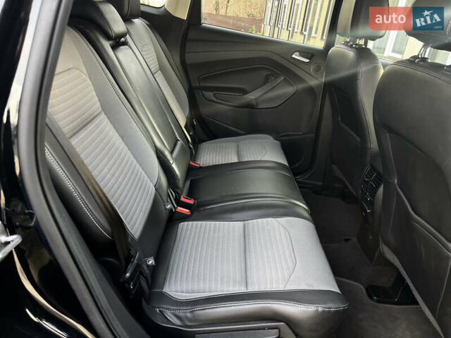 Черный Форд Эскейп, объемом двигателя 1.5 л и пробегом 151 тыс. км за 11990 $, фото 63 на Automoto.ua