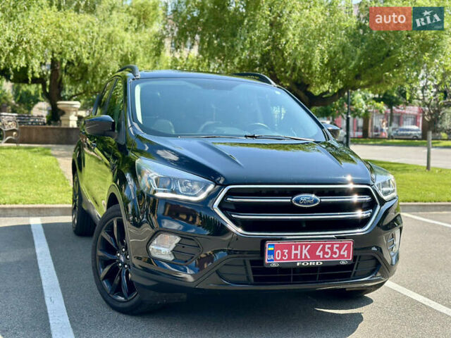Чорний Форд Ескейп, об'ємом двигуна 1.5 л та пробігом 187 тис. км за 12999 $, фото 1 на Automoto.ua
