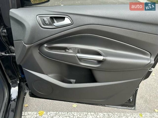 Форд Эскейп 2017 в Киеве на Automoto.ua Черный Форд Эскейп, объемом двигателя 1.5 л и пробегом 88 тыс. км за 11990 $, фото 9 на Automoto.ua