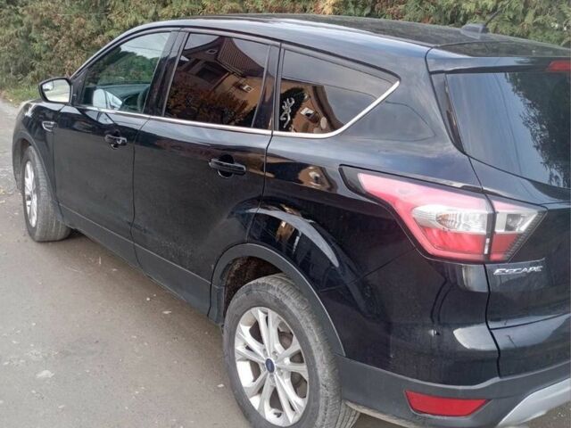 Чорний Форд Ескейп, об'ємом двигуна 1.5 л та пробігом 223 тис. км за 11500 $, фото 1 на Automoto.ua