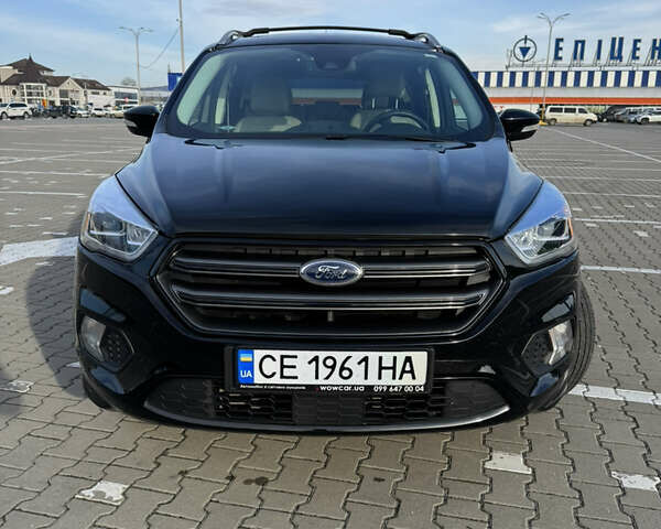 Черный Форд Эскейп, объемом двигателя 2 л и пробегом 33 тыс. км за 17000 $, фото 10 на Automoto.ua