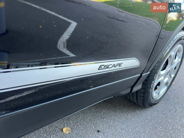 Форд Эскейп 2017 в Киеве на Automoto.ua Черный Форд Эскейп, объемом двигателя 2.5 л и пробегом 98 тыс. км за 13500 $, фото 44 на Automoto.ua