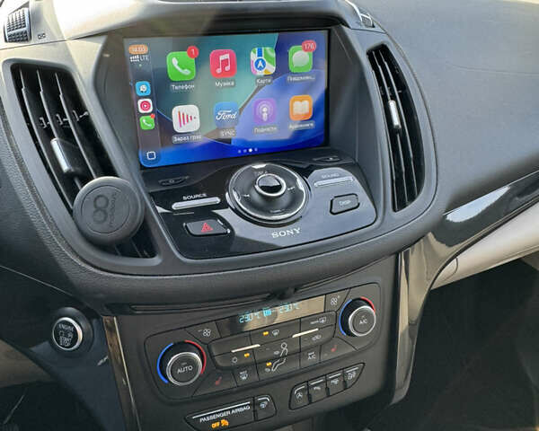 Черный Форд Эскейп, объемом двигателя 2 л и пробегом 33 тыс. км за 17000 $, фото 41 на Automoto.ua