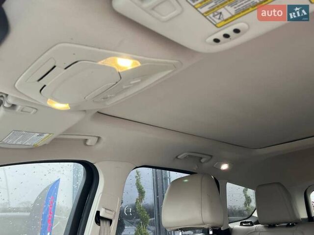 Черный Форд Эскейп, объемом двигателя 2 л и пробегом 194 тыс. км за 9600 $, фото 12 на Automoto.ua