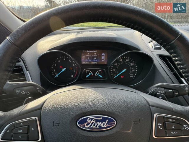 Черный Форд Эскейп, объемом двигателя 2 л и пробегом 33 тыс. км за 17000 $, фото 42 на Automoto.ua