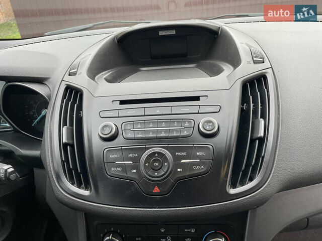 Черный Форд Эскейп, объемом двигателя 2.5 л и пробегом 197 тыс. км за 13000 $, фото 51 на Automoto.ua